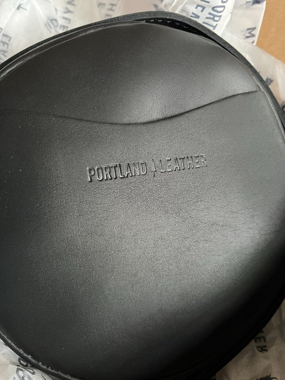 Portland Leather small black circle crossbody NIB - Picture 6 of 7